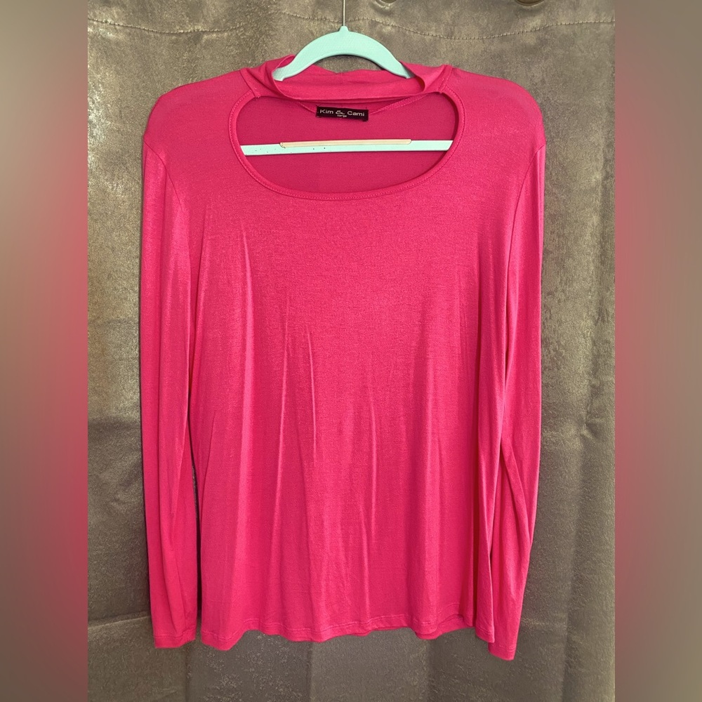 Kim & Cami Peek-a-Boo Cutout Jersey Top